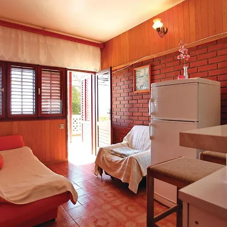 Apartment Iii Prizba